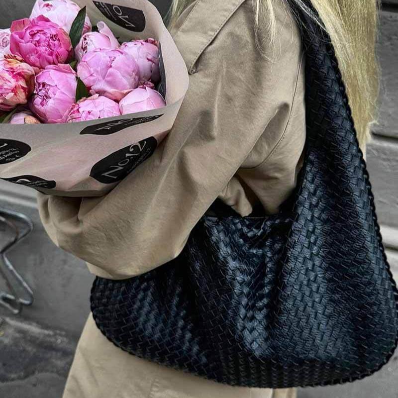 Donna – Woven Oversized Shoulder Bag