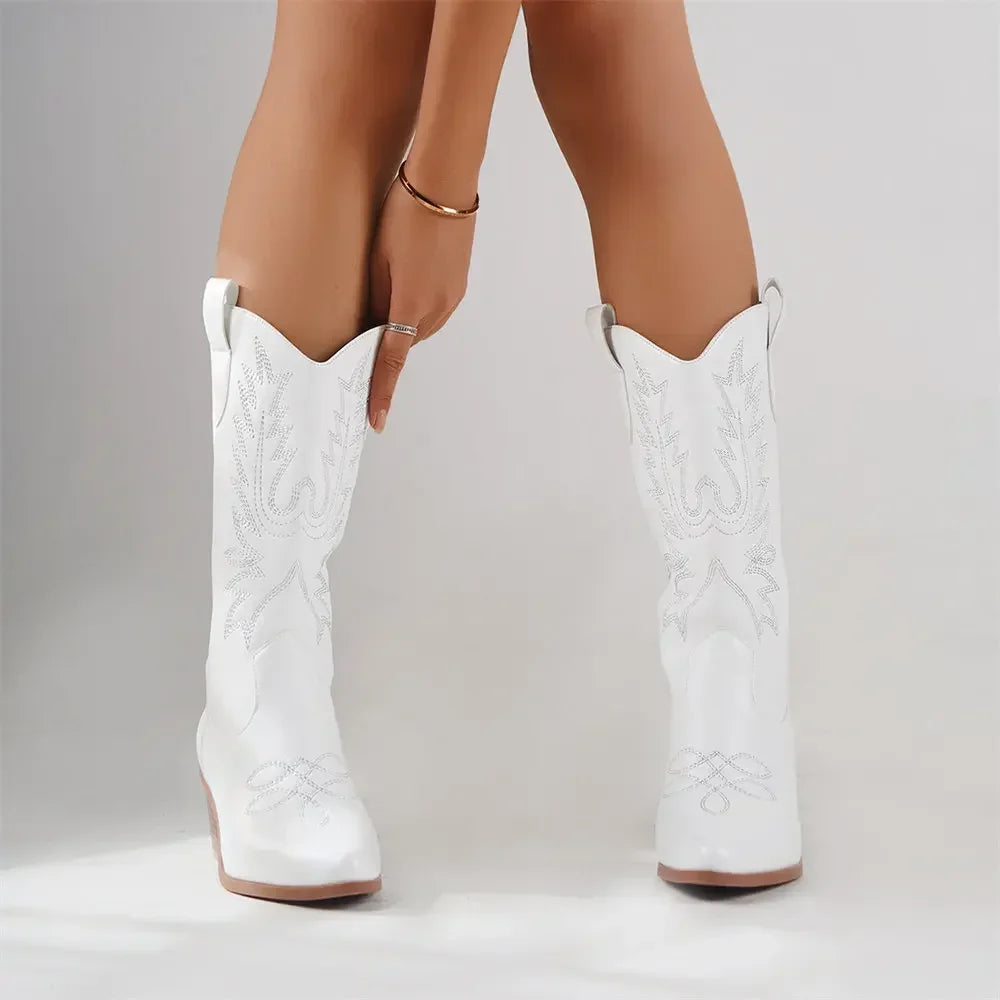 Rena – Embroidered Western Cowboy Boots