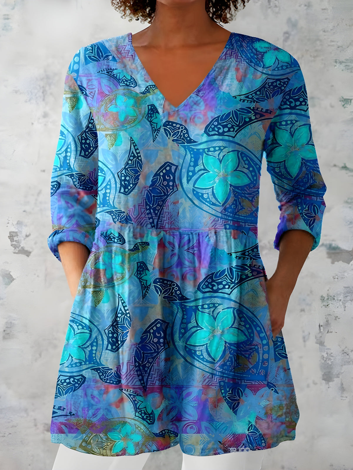 Barbara – Printed V-Neck Relaxed Tunic Top