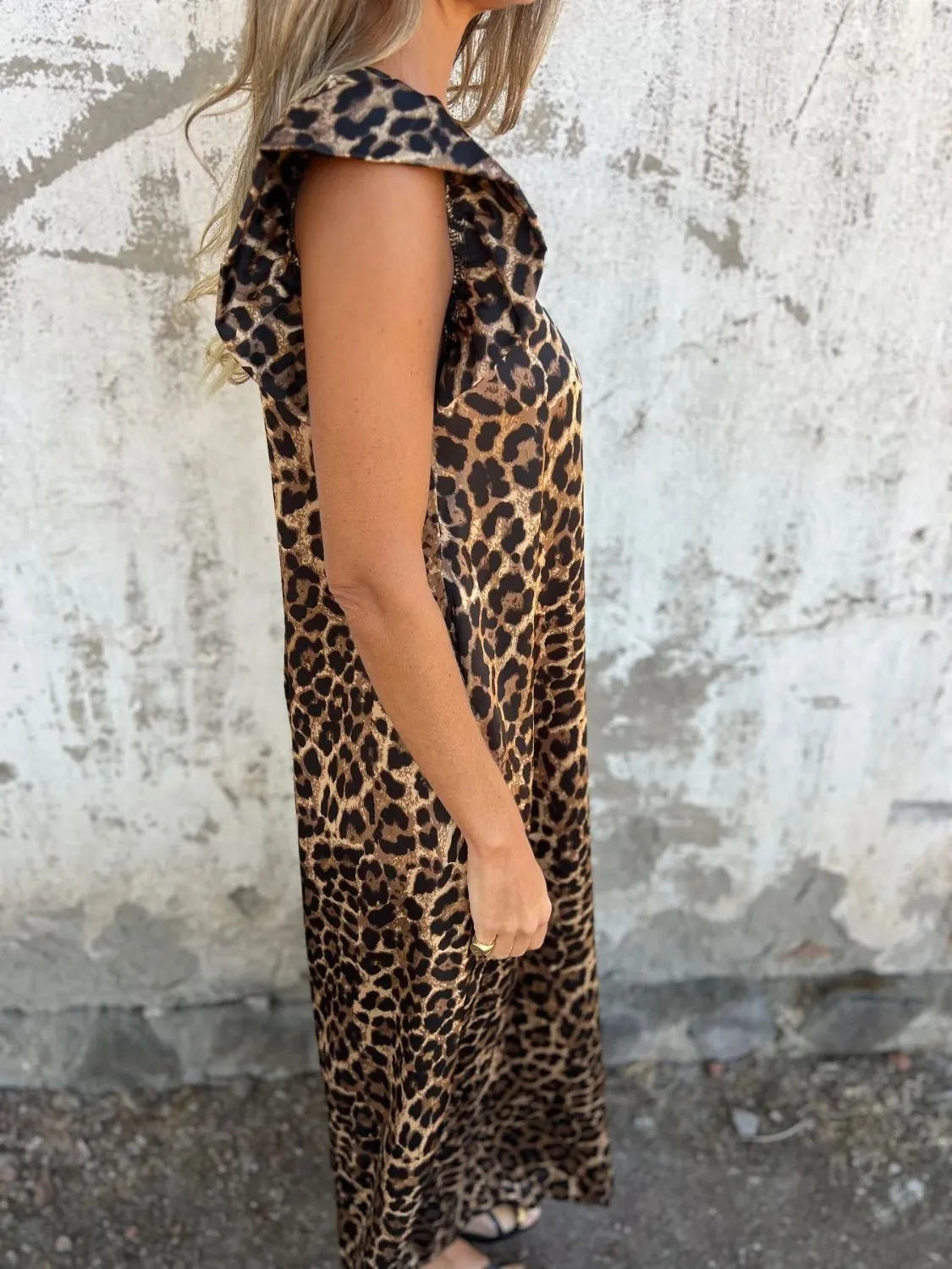 Pamela – Animal Print Tiered Midi Dress