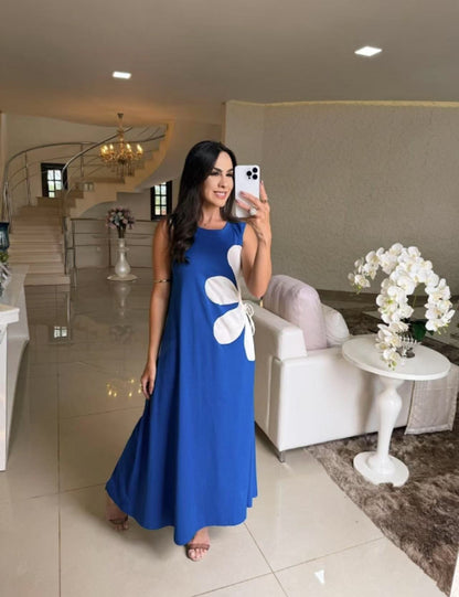 Henrietta – Floral Appliqué Sleeveless Maxi Dress