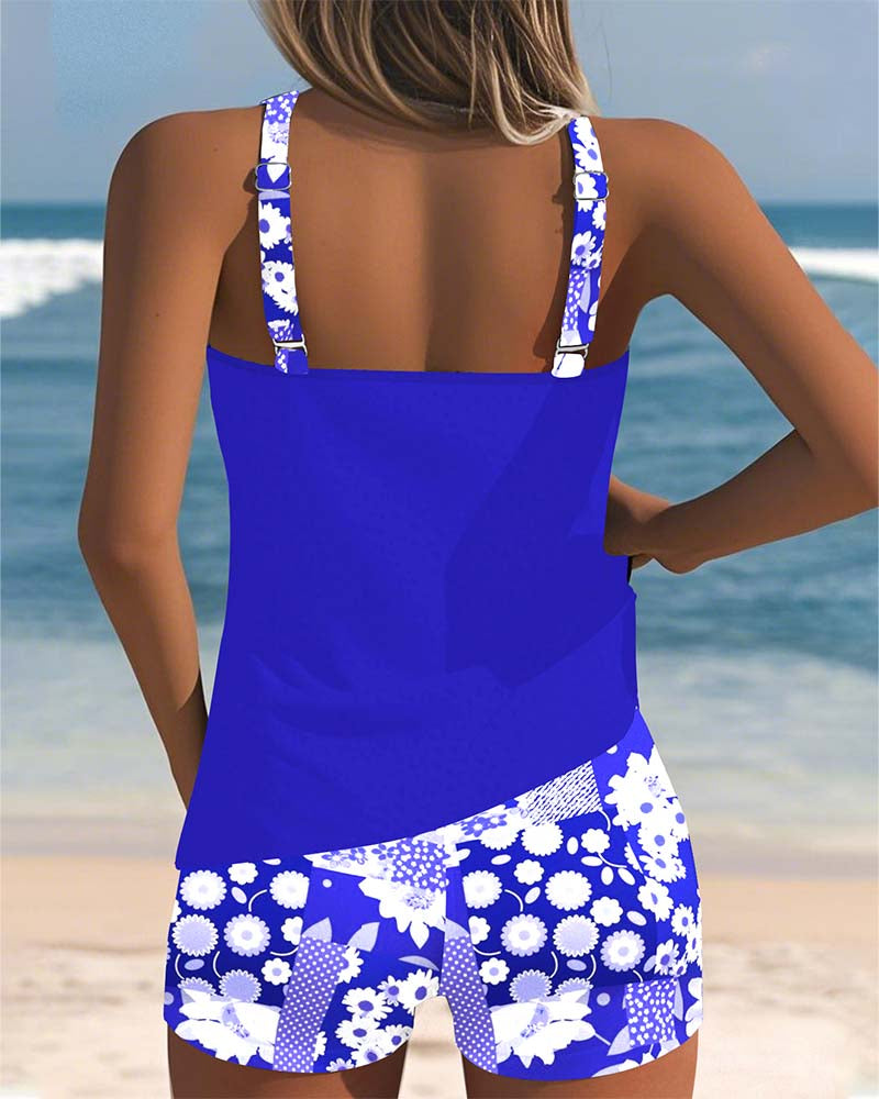 Della | Two-Piece Swimsuit with Comfortable Fit and Floral Beach Style