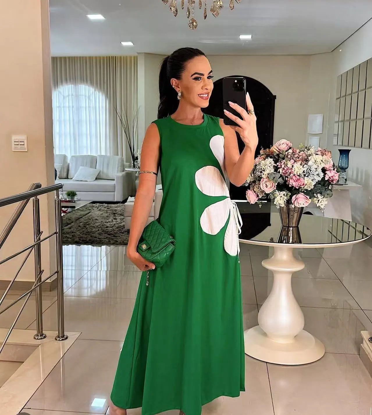 Henrietta – Floral Appliqué Sleeveless Maxi Dress