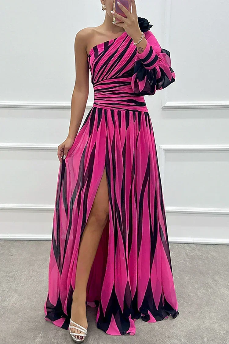 Leslie | Elegant Striped Maxi Dress with One Shoulder