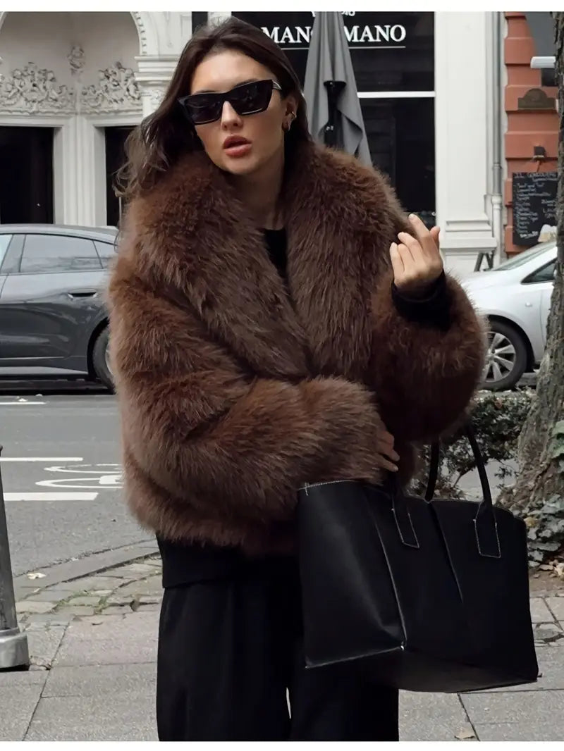 Dolores – Luxurious Faux Fur Coat