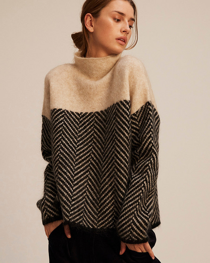 Rhonda – Herringbone Turtleneck Jumper