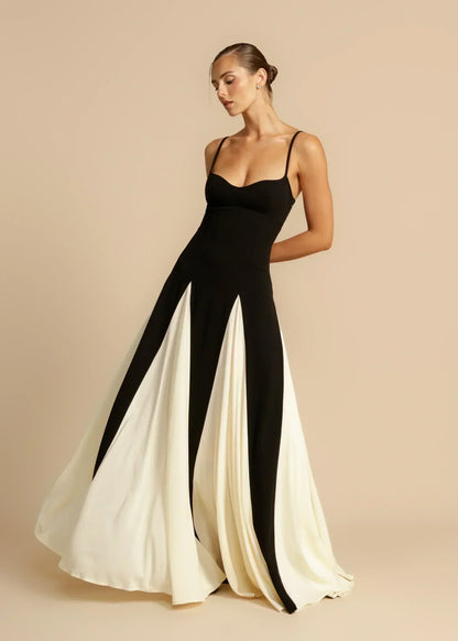 Vida | Elegant Contrast Ruffles Maxi Dress