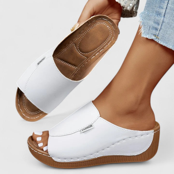 Briella | Orthopaedic Sandals