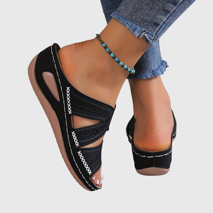 Revue | Lightweight Orthopaedic Sandals