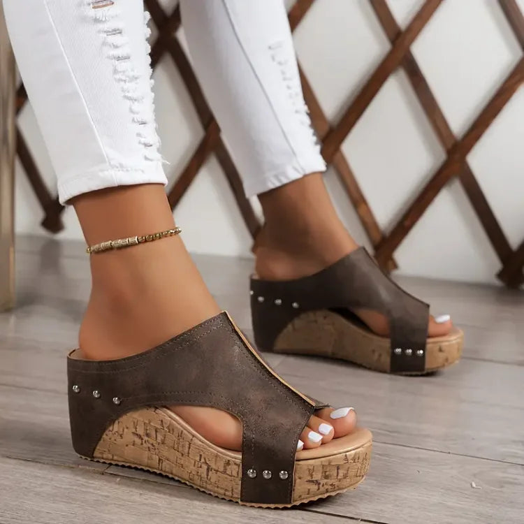 Lindy | Orthopaedic Sandals