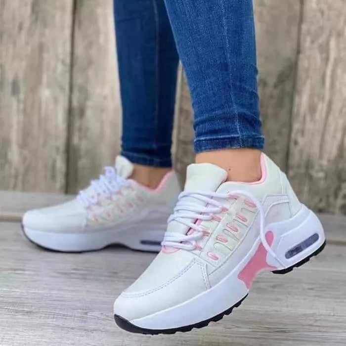 Geraldine – Lace-Up Cushioned Everyday Sneakers