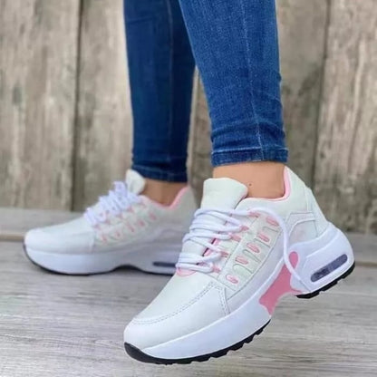 Geraldine – Lace-Up Cushioned Everyday Sneakers