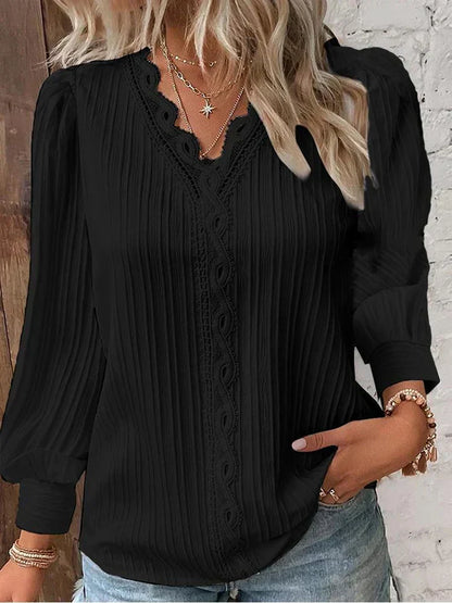 Lylah | Blouse with Chiffon and Lace Details