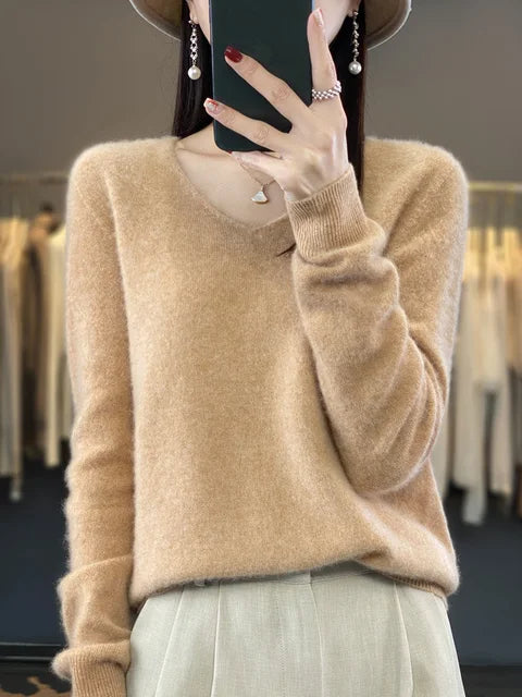 Erica – Loose Knit V-Neck Jumper