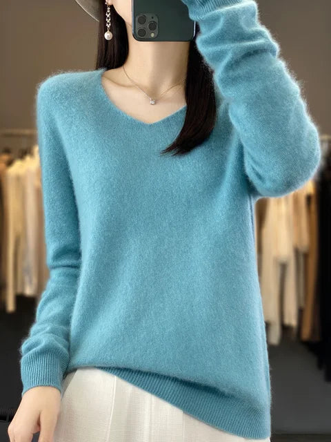 Erica – Loose Knit V-Neck Jumper