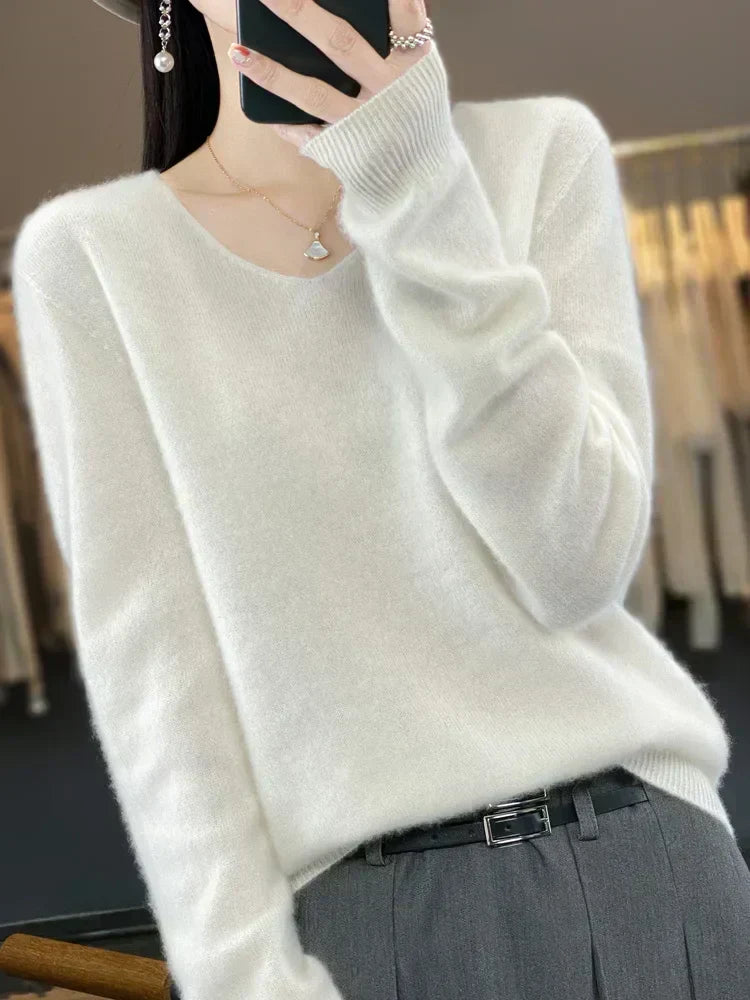 Erica – Loose Knit V-Neck Jumper
