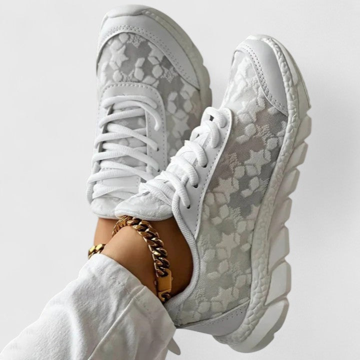 Elizabeth | Comfortable Sneakers