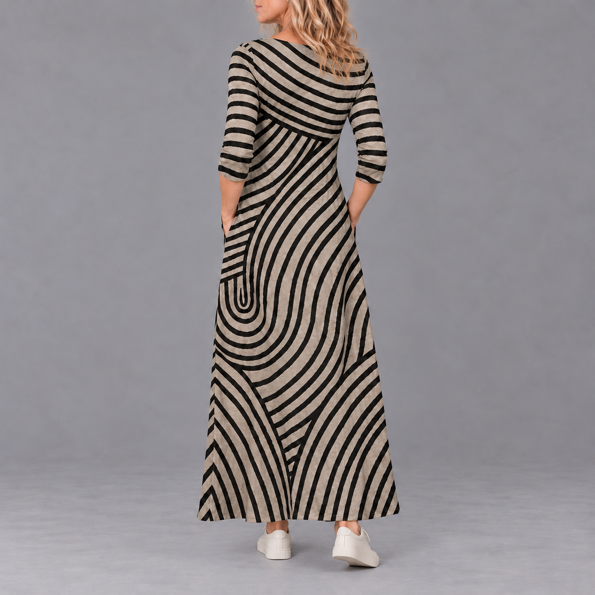 Marion – Vintage Wave-Stripe Maxi Dress
