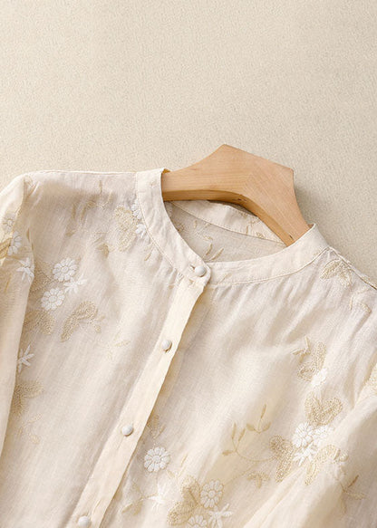 Adelyn | Chic Blouse with Floral Accents