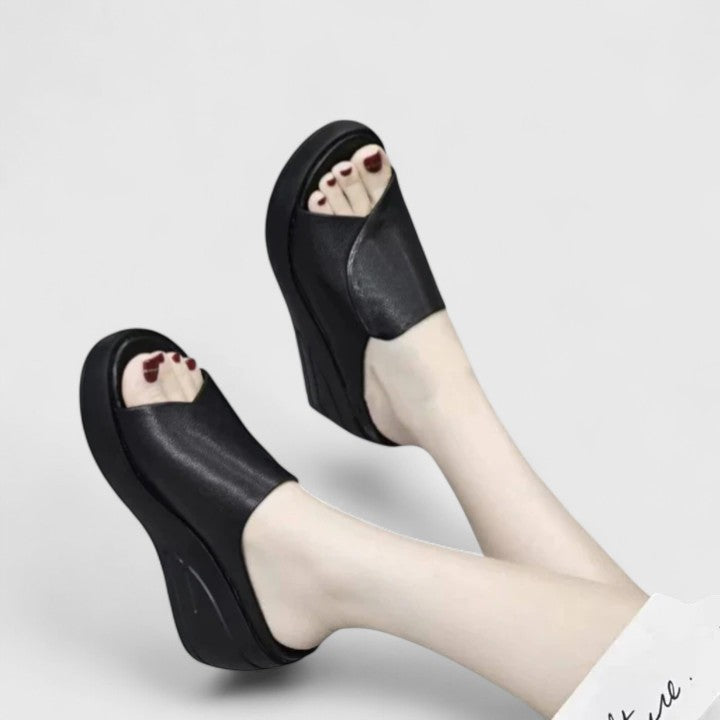 Tay | Orthopaedic Wedge Sandals