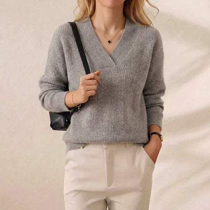 Ashley – V-Neck Ribbed Knit Jumper