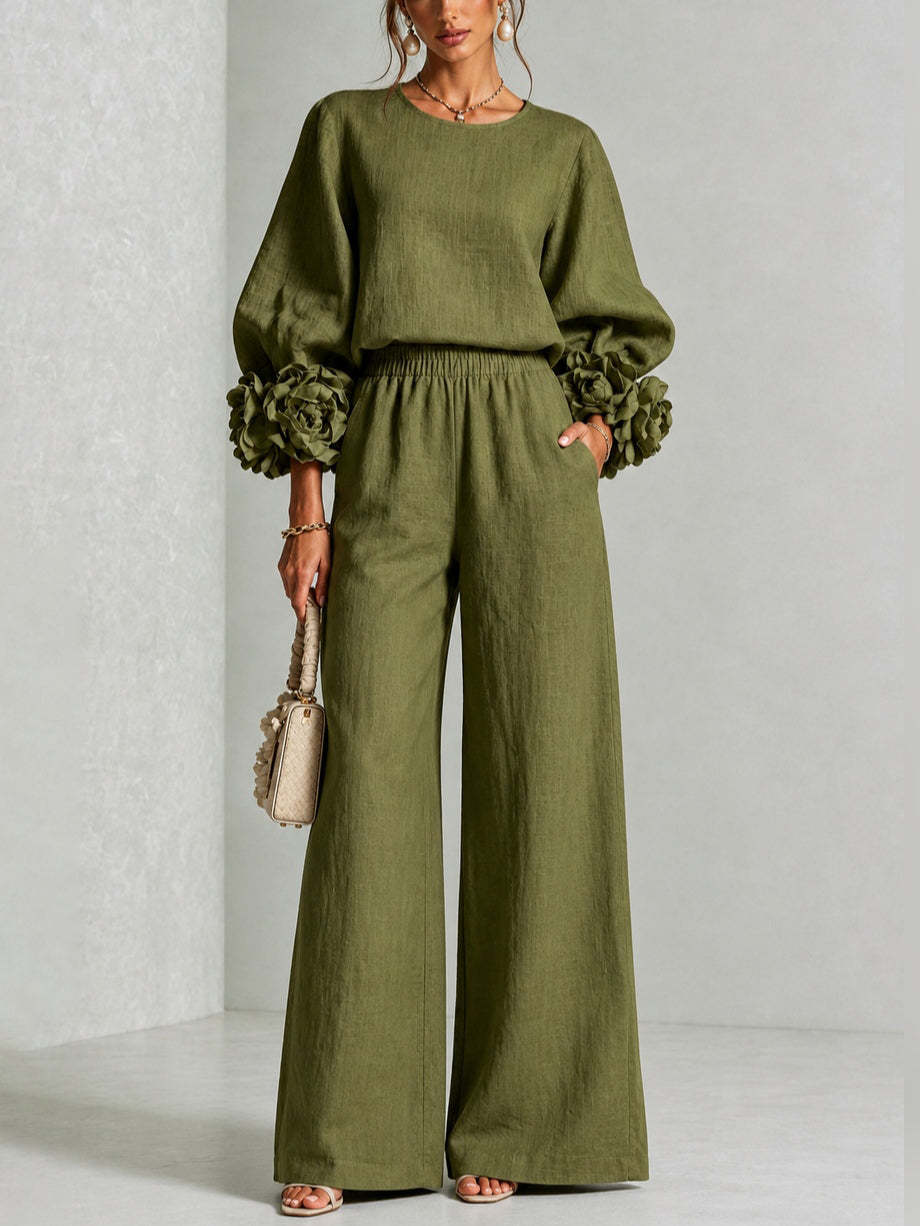 Debra – Linen-Look Set with Floral Cuffs
