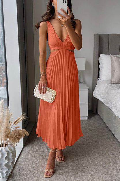 Violeta | Cut Out Waist Sleeveless Pleated Maxi Dress
