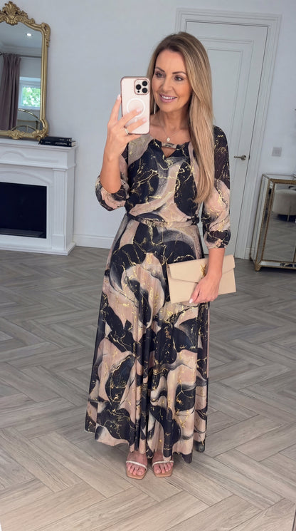 Cerelia | Line Maxi Dress