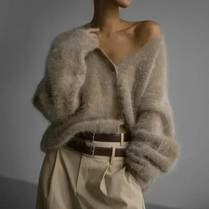 Joan – Fluffy Oversized Button-Up Cardigan