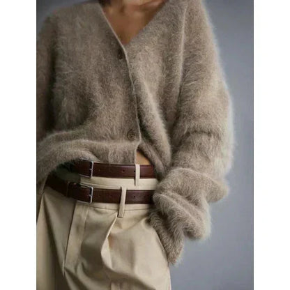 Joan – Fluffy Oversized Button-Up Cardigan