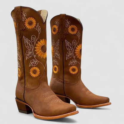 Marjorie – Embroidered Western Cowboy Boots