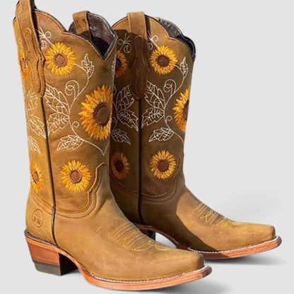 Marjorie – Embroidered Western Cowboy Boots