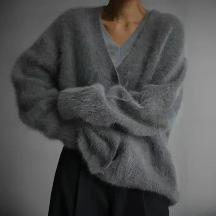Joan – Fluffy Oversized Button-Up Cardigan