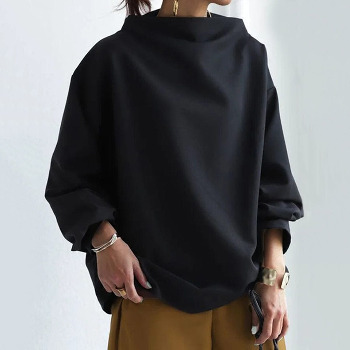 Alma – Oversized High-Neck Relaxed Top