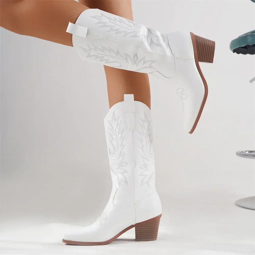 Rena – Embroidered Western Cowboy Boots