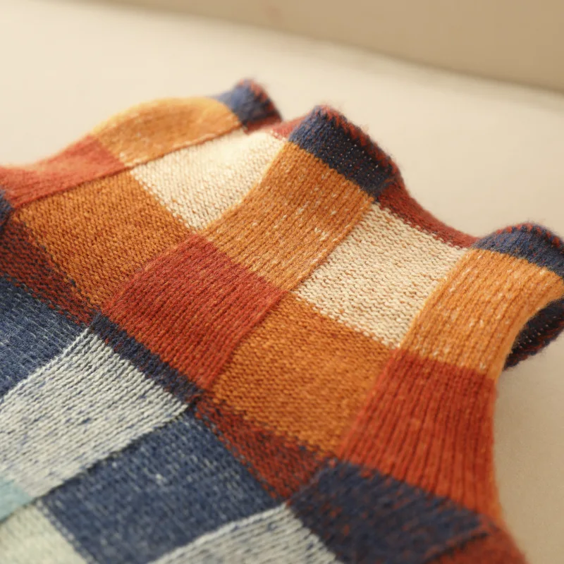 Faye – Retro Check Turtleneck Jumper