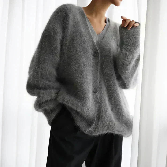 Joan – Fluffy Oversized Button-Up Cardigan