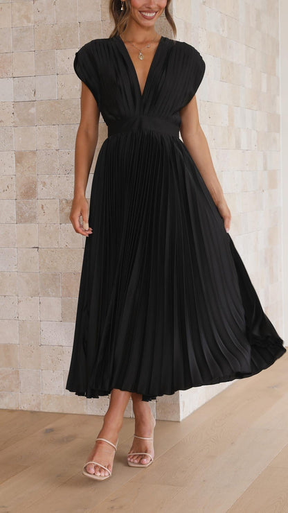 Suki | Elegant Pleated Maxi Dress
