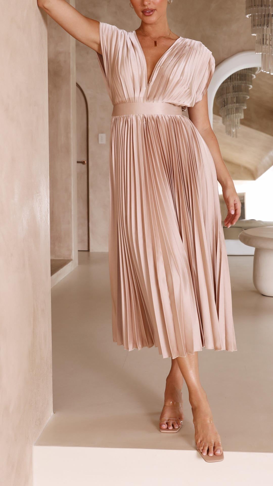 Suki | Elegant Pleated Maxi Dress
