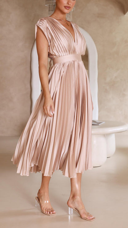 Suki | Elegant Pleated Maxi Dress