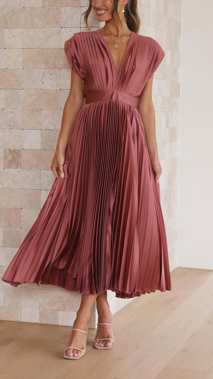 Suki | Elegant Pleated Maxi Dress
