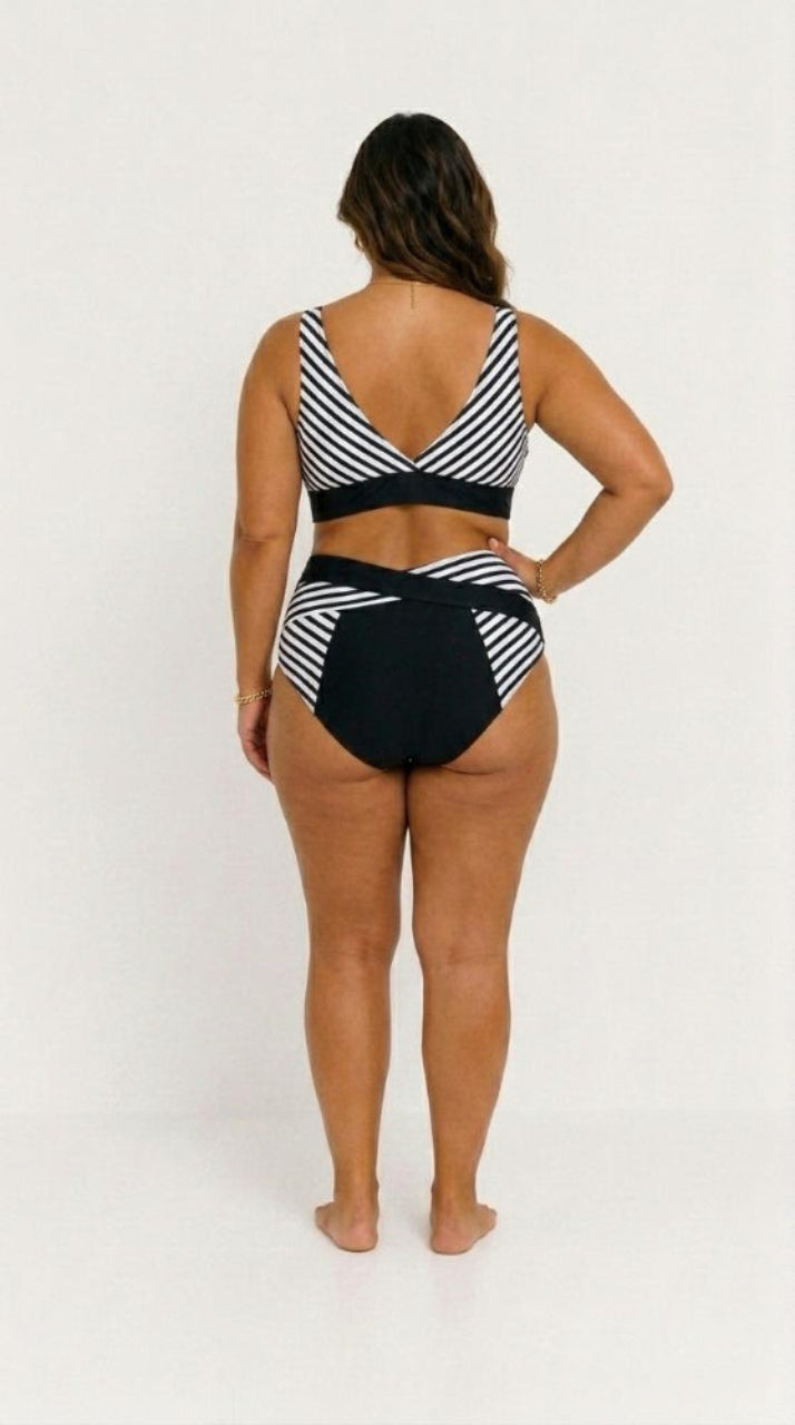 Danielle – Striped Crossover Bikini Set