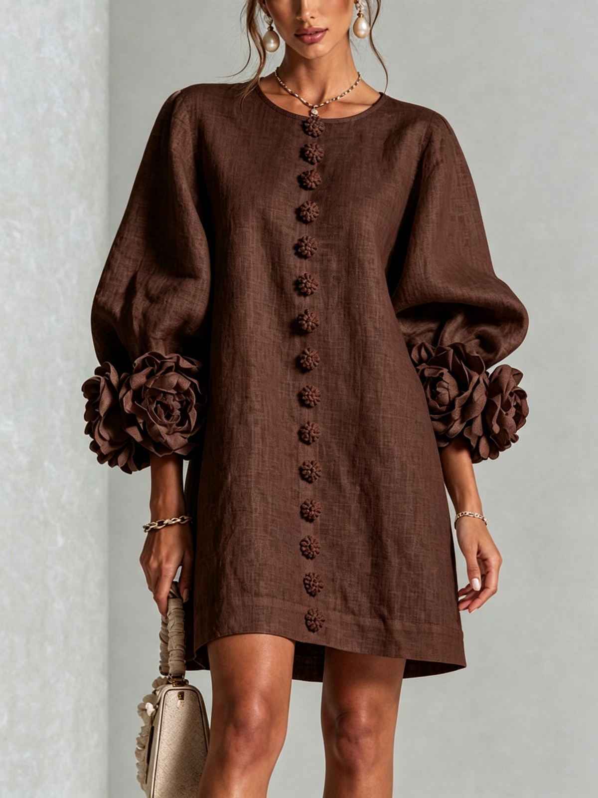 Donna – Linen-Look Mini Dress with Floral Cuffs