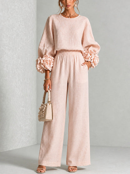 Debra – Linen-Look Set with Floral Cuffs