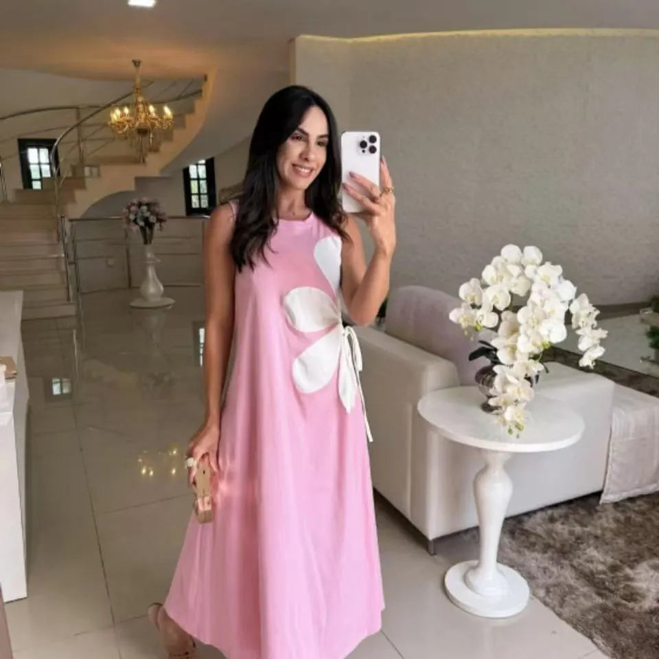 Henrietta – Floral Appliqué Sleeveless Maxi Dress