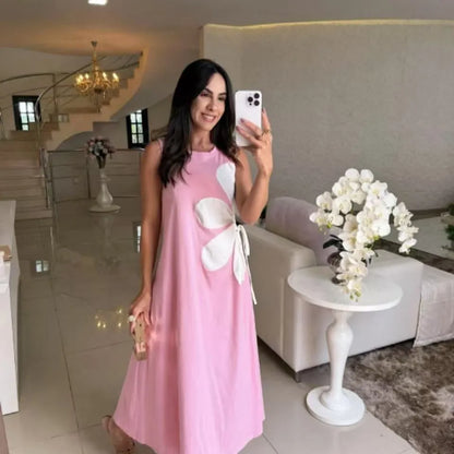 Henrietta – Floral Appliqué Sleeveless Maxi Dress