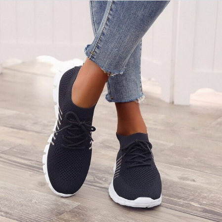 Yolanda – Lightweight Lace-Up Orthopaedic Sneakers