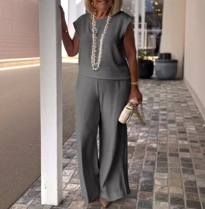 Ivana | Elegant and Comfortable Set