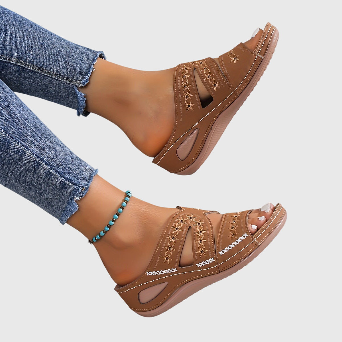 Revue | Lightweight Orthopaedic Sandals