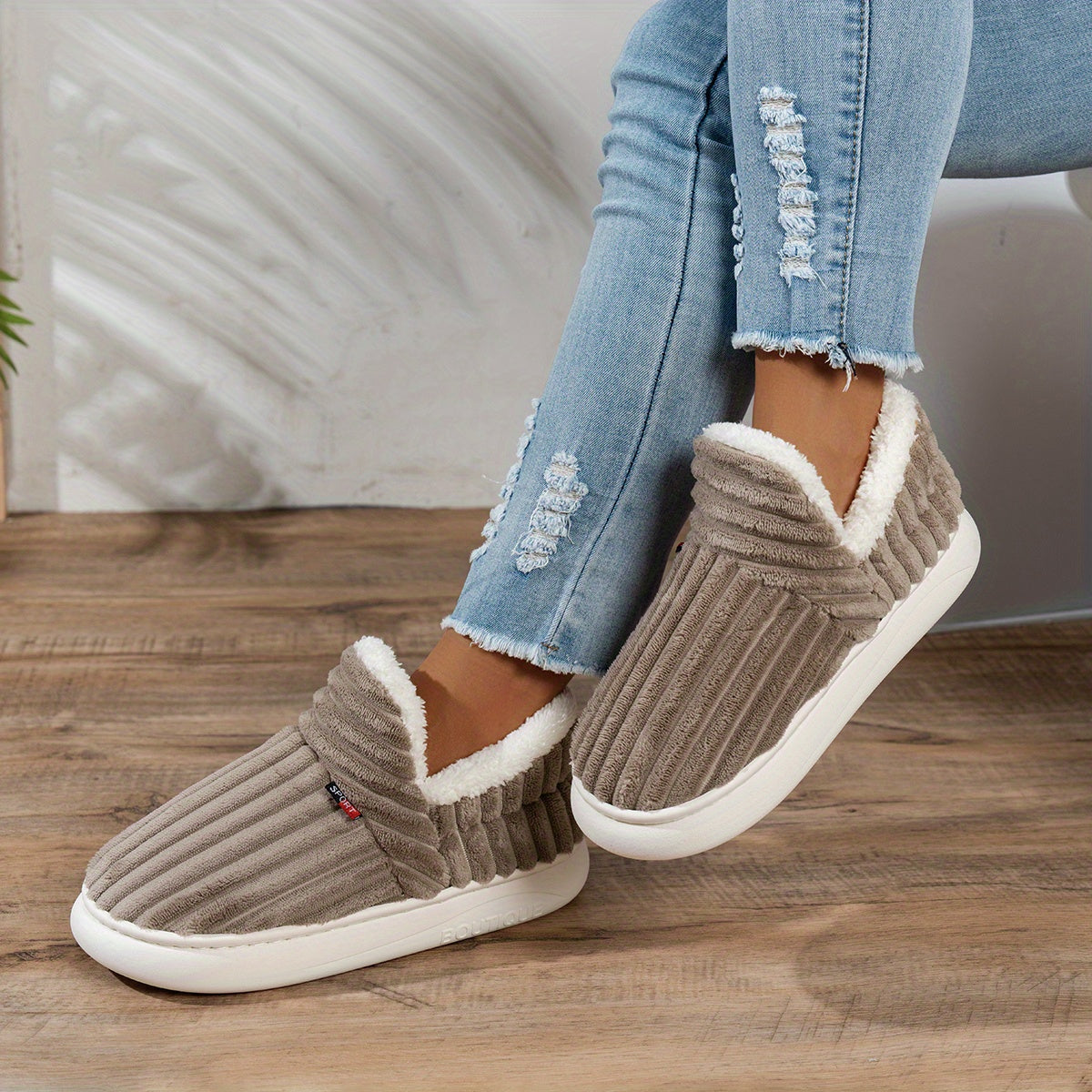 Carolyn | Cosy Winter Slippers
